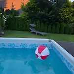 Pensjonat White Haven Private Sauna & Pool 3*